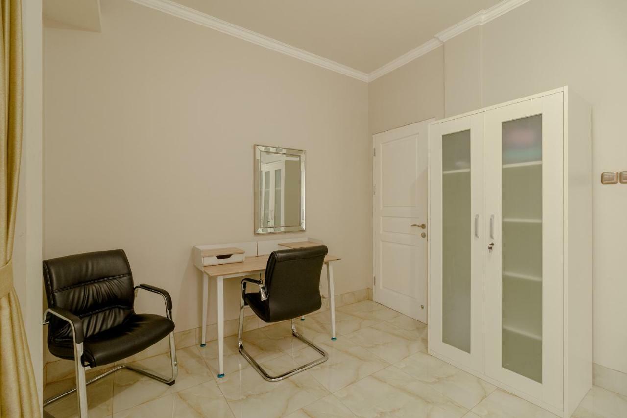 Reddoorz Near Taman Makam Pahlawan Cikutra Hotel Бандунг Екстериор снимка